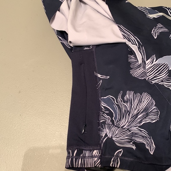 Athleta skort Size Large for tennis/pickle ball or golf. Easy care. EUC - Picture 5 of 8